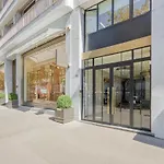 Champs Elysees 1Br Prime Location Renovated